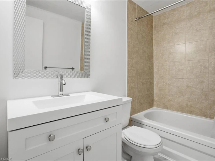 7 Calcott Court, Thorold, ON, L2V 4J9 - 18