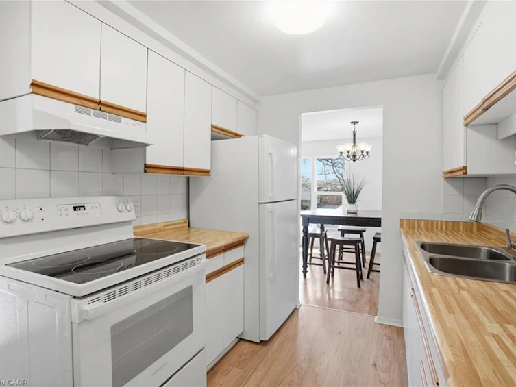 7 Calcott Court, Thorold, ON, L2V 4J9 - 12