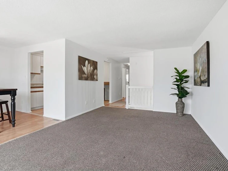 7 Calcott Court, Thorold, ON, L2V 4J9 - 5