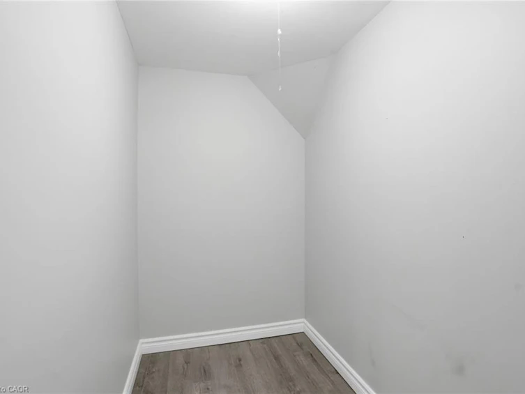 11 Alison Avenue, Cambridge, ON, N1R 1M8 - 29