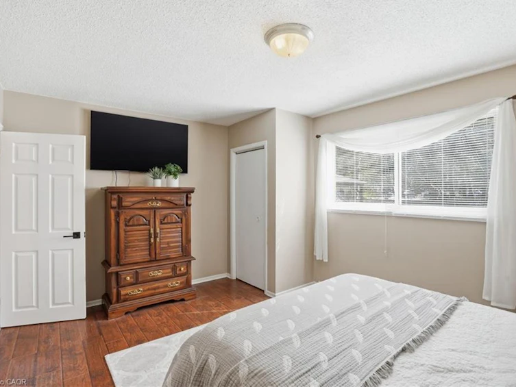 11 Alison Avenue, Cambridge, ON, N1R 1M8 - 16