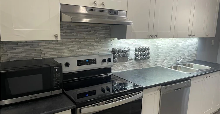 15-468 Main Street E, Hamilton, ON, L8N 1K6 - 2