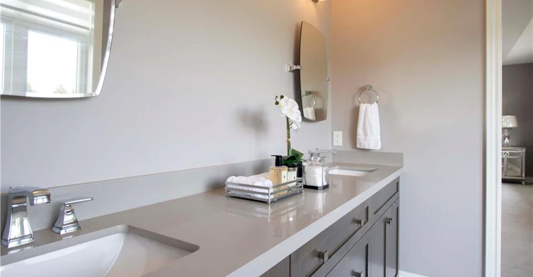 19 Secinaro Avenue, Hamilton, ON, L9G 0C6 - 29