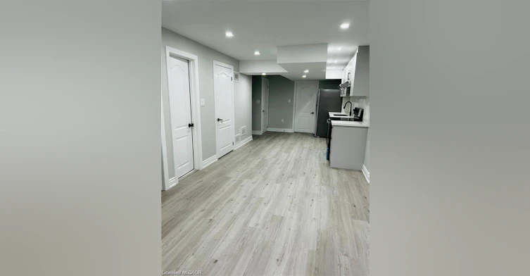 216 Woodbine (Basement) Avenue, Kitchener, ON, N2R 1Y5 - 4