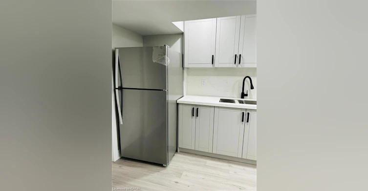 216 Woodbine (Basement) Avenue, Kitchener, ON, N2R 1Y5 - 9