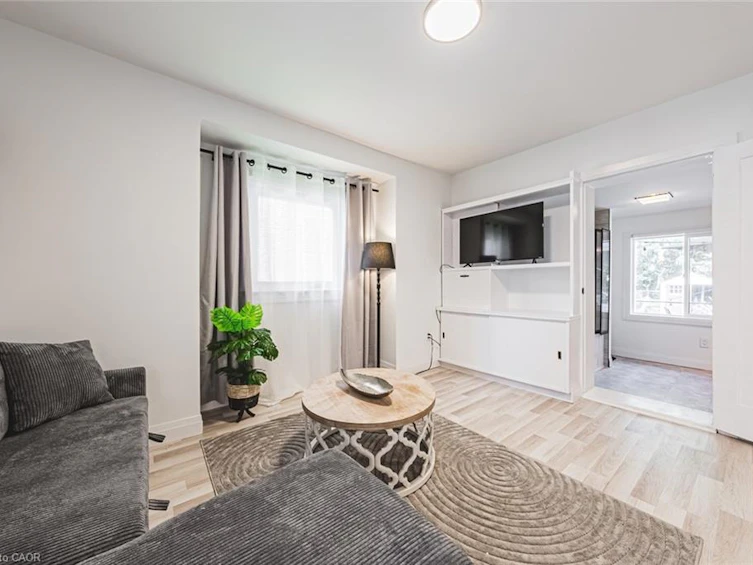 196 Walnut Street S, Hamilton, ON, L8N 2M1 - 6