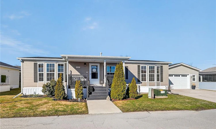 211-3033 Townline Road