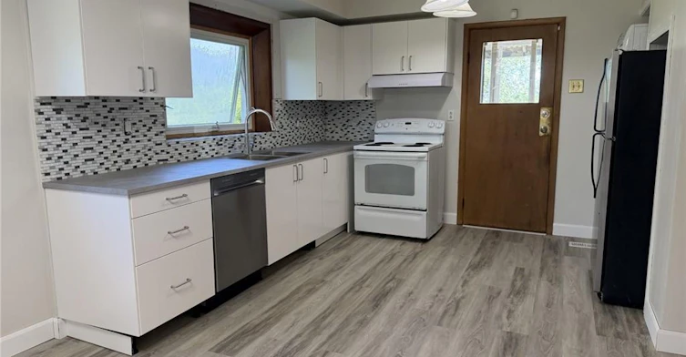 1073 Highway 8, Hamilton, ON, L8E 5H8 - 9