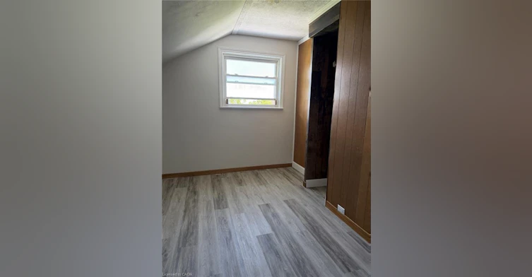 1073 Highway 8, Hamilton, ON, L8E 5H8 - 11