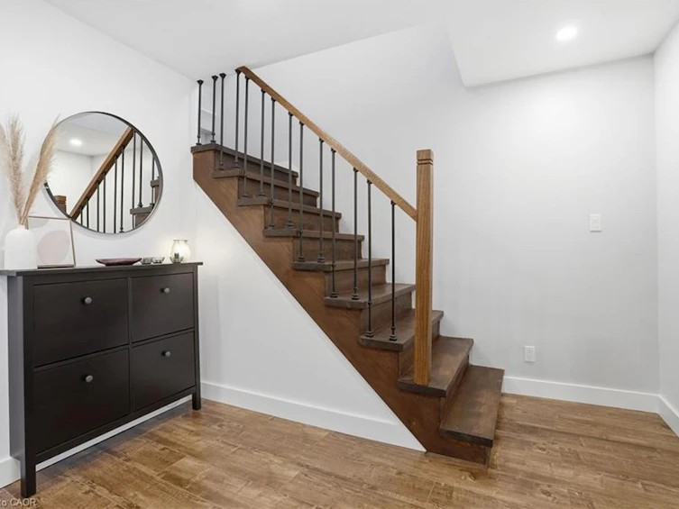 68 Delena Avenue N, Hamilton, ON, L8H 6B7 - 17
