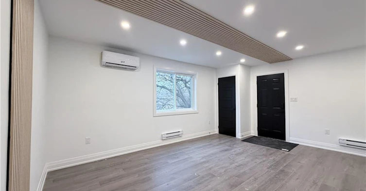 Upper-184 Ottawa Street S, Hamilton, ON, L8K 2E6 - 9