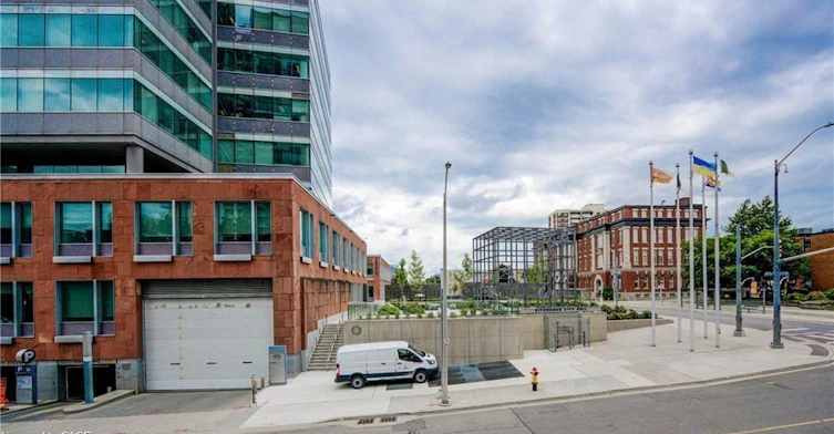 112-85 Duke Street W, Kitchener, ON, N2H 0B7 - 23