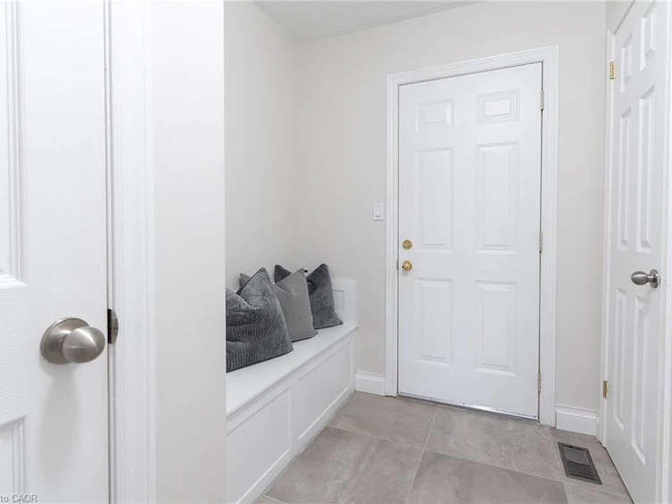 4021 Mountain Street, Lincoln, ON, L3J 0K9 - 17