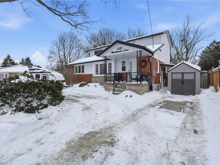 2036 Mountainside Drive, Burlington, ON, L7P 1A7 - 4