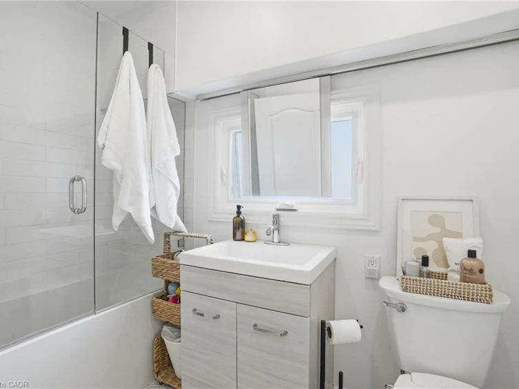 110 Kensington Avenue S, Hamilton, ON, L8M 3H3 - 26
