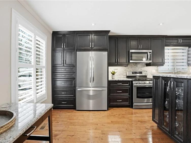 1995 Kerns Road, Burlington, ON, L7P 3J2 - 9