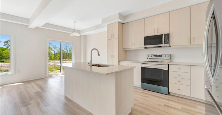 102 Gort Avenue, Brant, ON, N3L 3K2 - 14