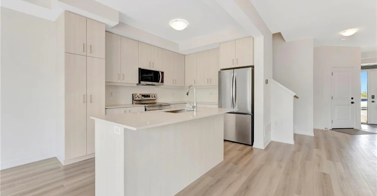 102 Gort Avenue, Brant, ON, N3L 3K2 - 13