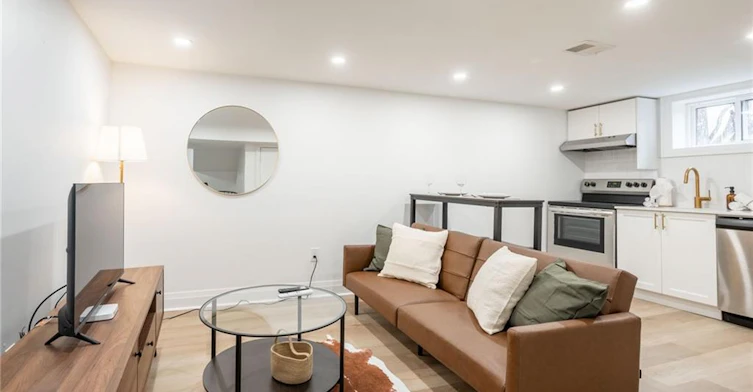 LOWER-40 Delaware Avenue, Hamilton, ON, L8M 1T4 - 8