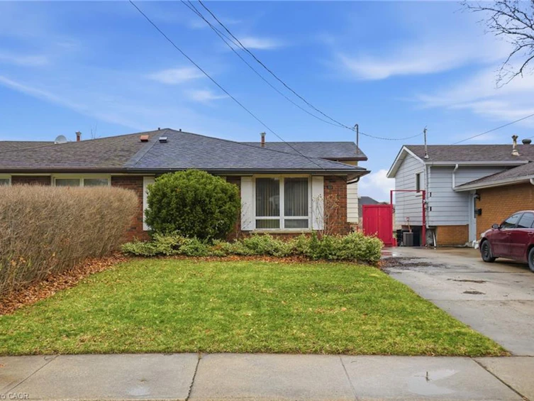 53 Sherry Lane, Hamilton, ON, L8K 5R1 - 2