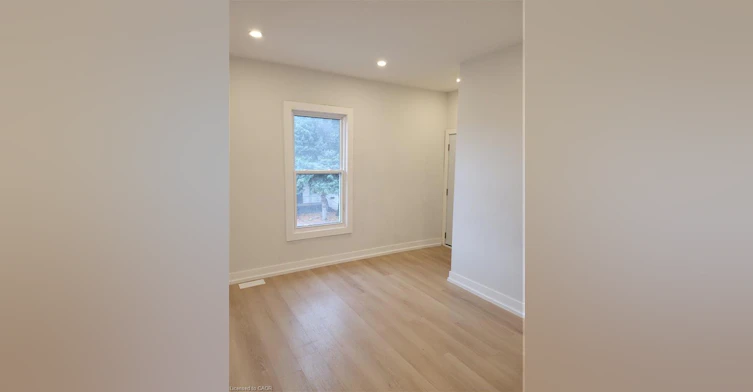 2-262 Robert Street, Hamilton, ON, L8L 2R4 - 6