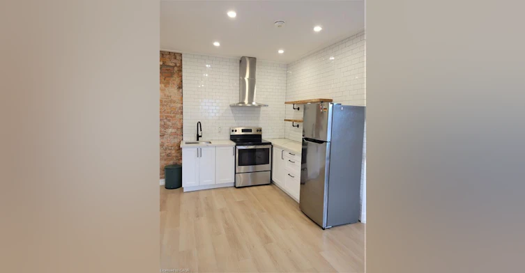 2-262 Robert Street, Hamilton, ON, L8L 2R4