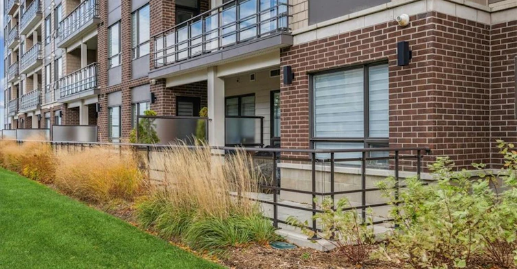 102-40 Esplanade Lane, Grimsby, ON, L3M 0G9 - 26