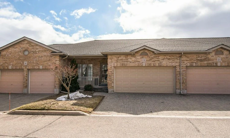 3-900 Doon Village Road