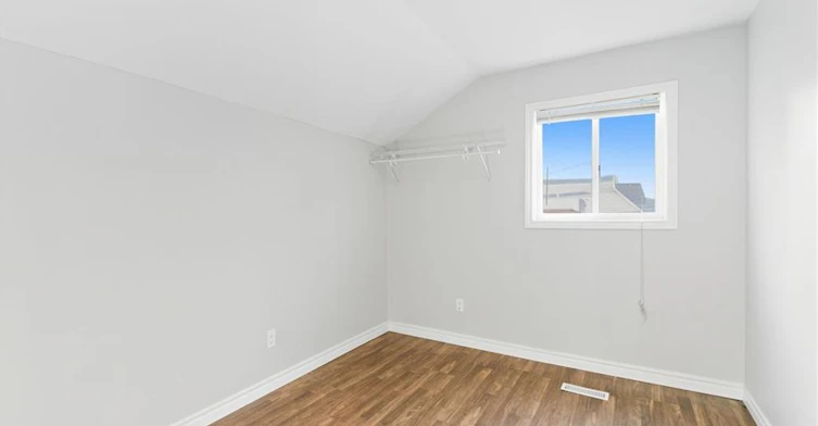 2-2 Windsor Street, Hamilton, ON, L8R 2G8 - 11