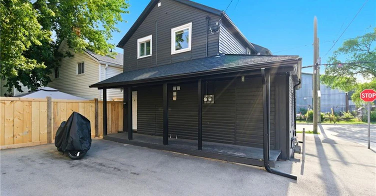 2-2 Windsor Street, Hamilton, ON, L8R 2G8