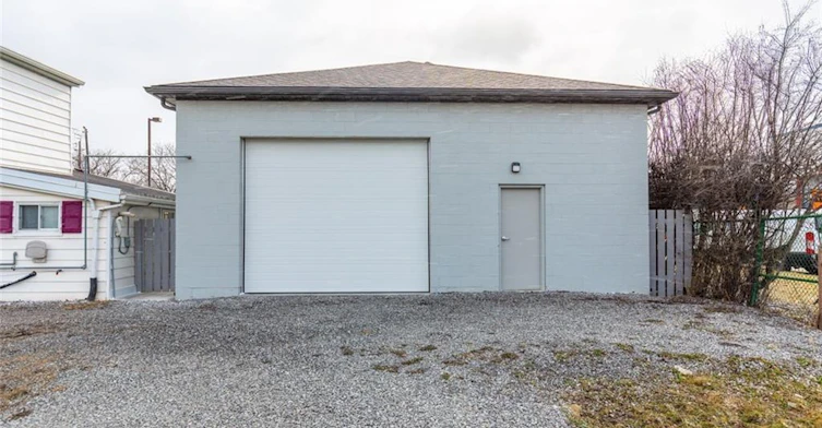 355 Jones Road, Hamilton, ON, L8E 5N2 - 3