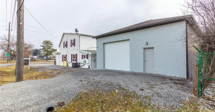 355 Jones Road, Hamilton, ON, L8E 5N2 - 4
