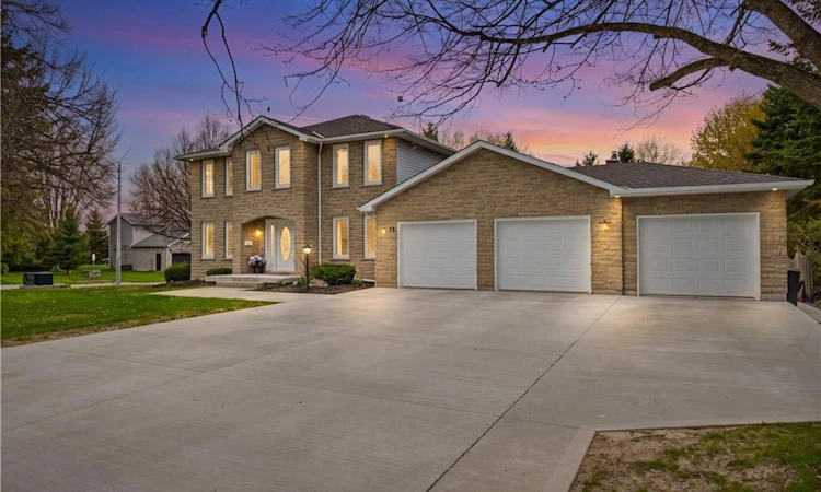 15 Danube Drive