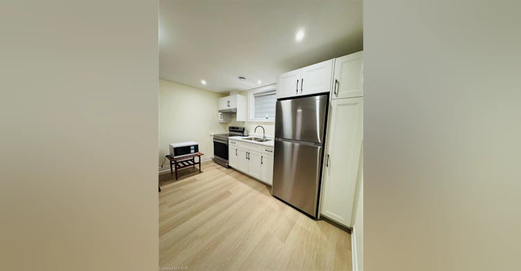 8901 Angie Drive, Niagara Falls, ON, L2H 0H9 - 2