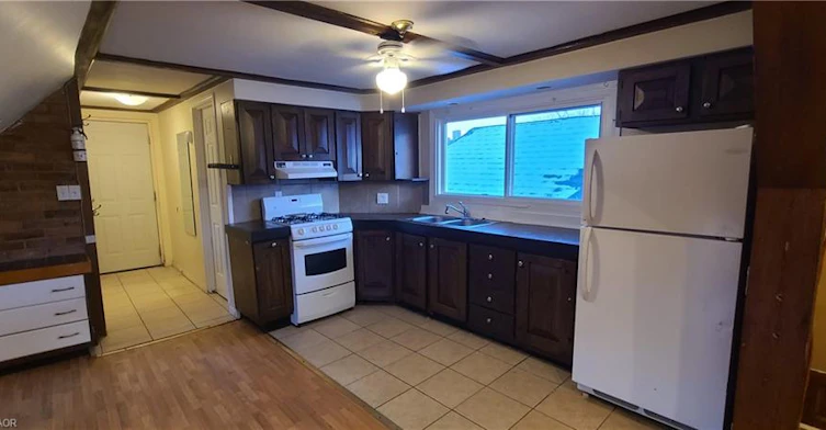 44 Ashley Street, Hamilton, ON, L8L 5S6 - 8