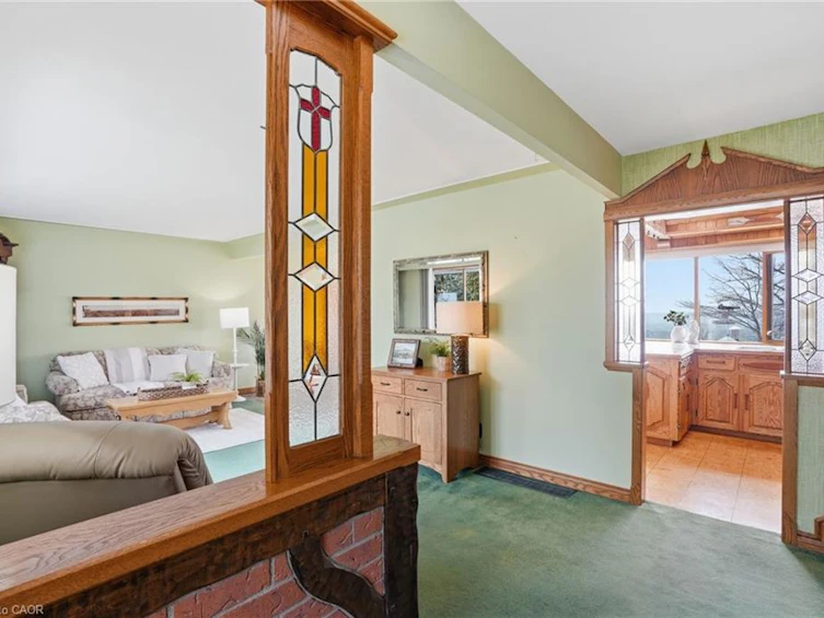 1 Thorncrest Boulevard, Hamilton, ON, L9H 7L1 - 8