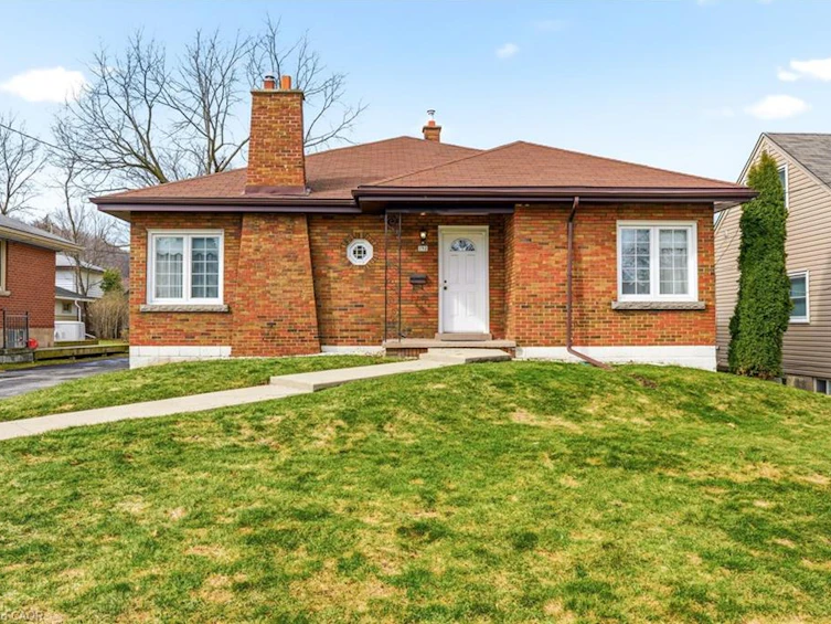 192 Ewen Road, Hamilton, ON, L8S 3C9