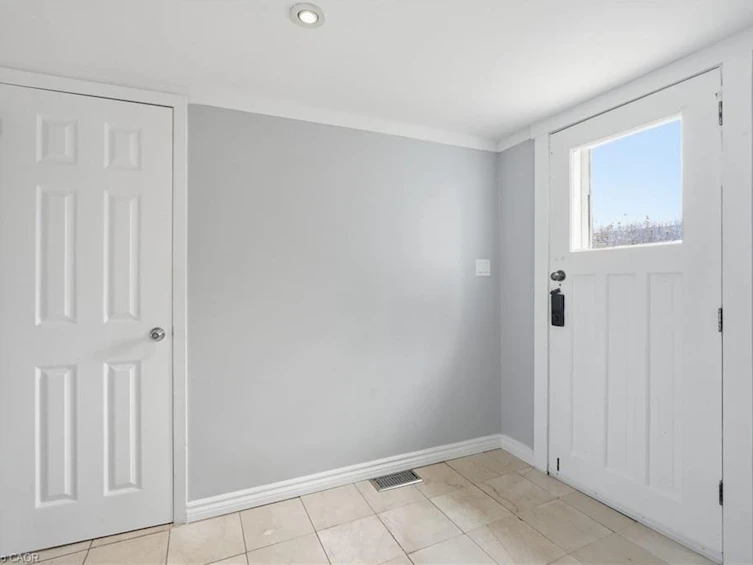 864 Highway 8, Hamilton, ON, L8E 5J3 - 37