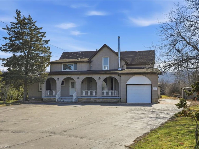 864 Highway 8, Hamilton, ON, L8E 5J3 - 2