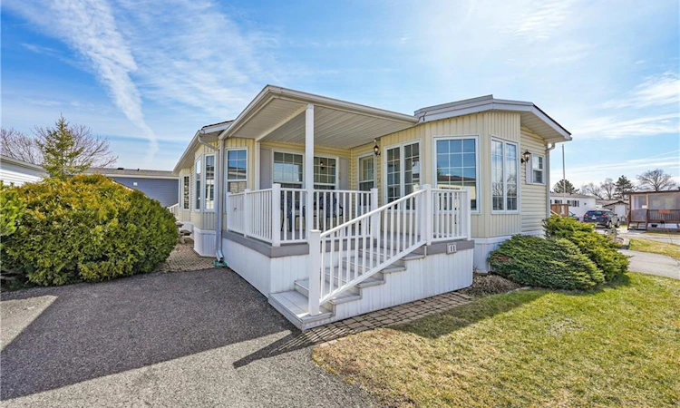 11-3033 Townline Road