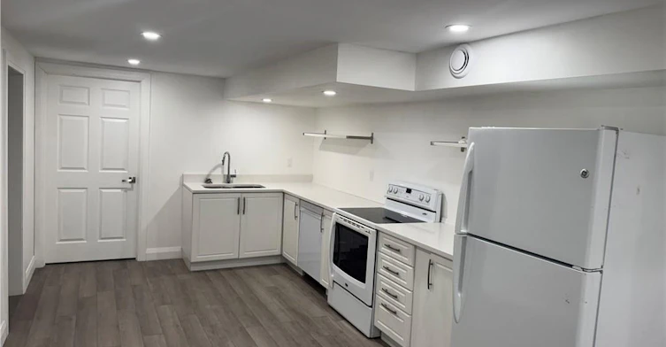 Lower-18 Cyprus Drive, Kitchener, ON, N2M 4R5 - 11