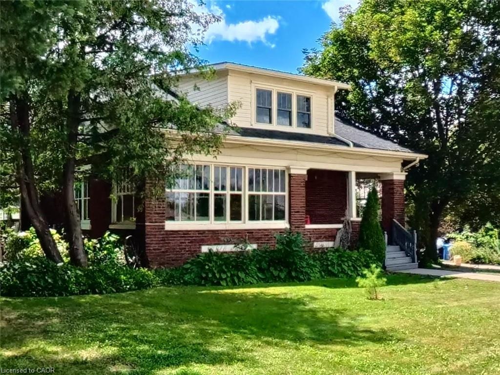 33 Main Street E, Mapleton, ON, N0G 1P0