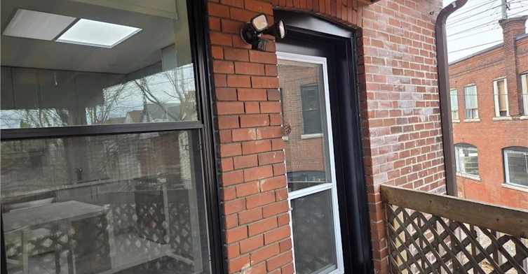 971.5 Main Street E, Hamilton, ON, L8M 1N2 - 16