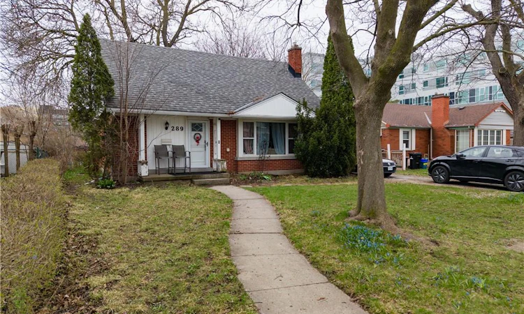 289 Albert Street