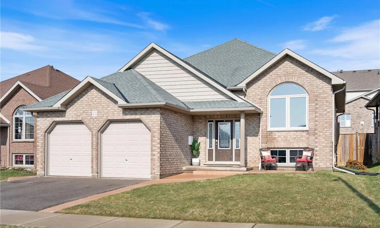 63 Redbud Crescent