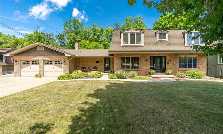 3 Maple Drive