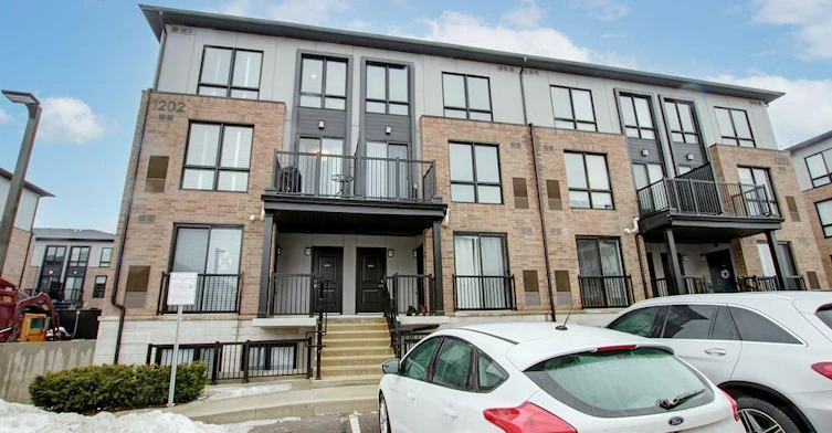 203-1202 Main Street E, Milton, ON, L9T 9K8