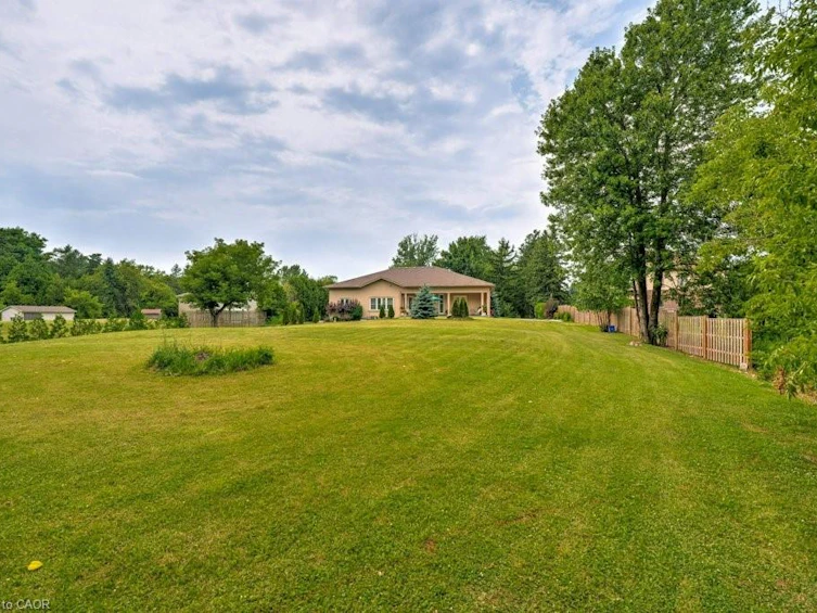 2462 Sideroad 2, Burlington, ON, L7P 0H1 - 40