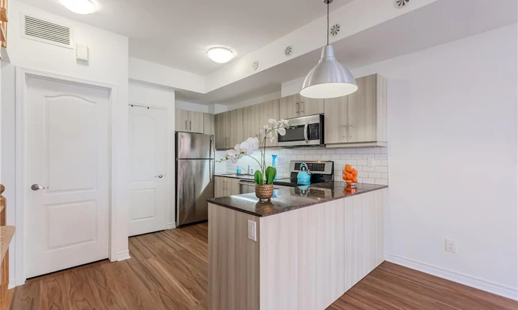 50-68 Winston Park