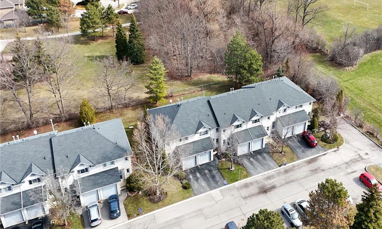59-2 Royalwood Court